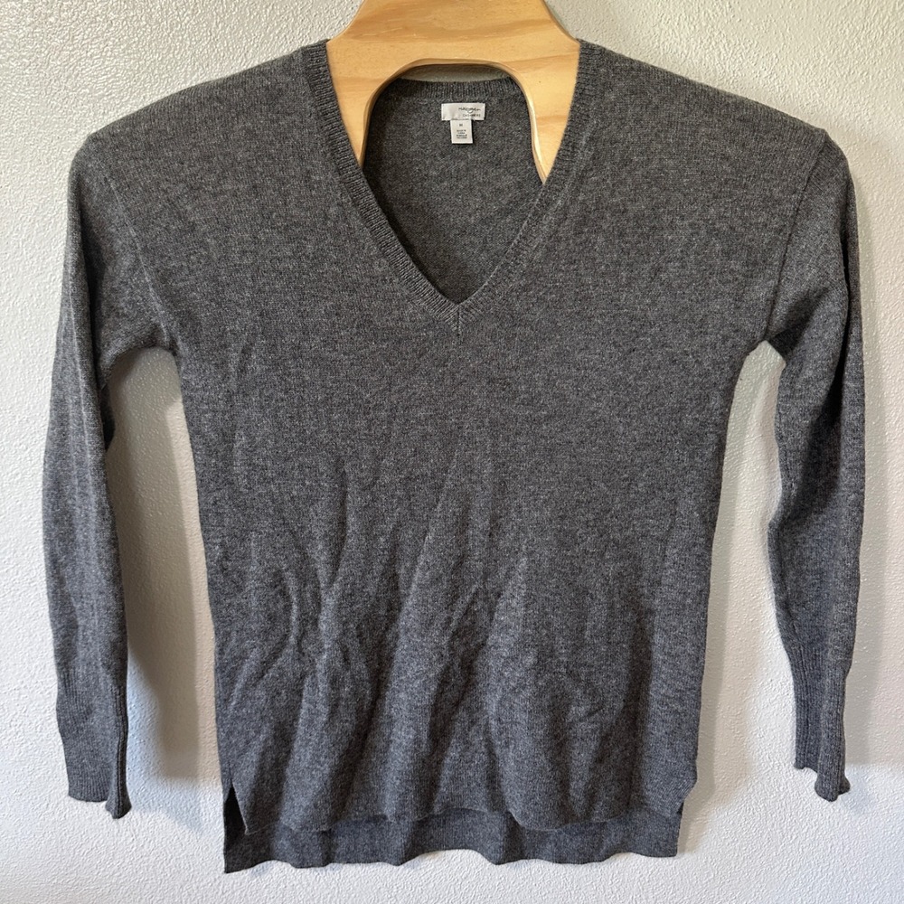 Halogen Cashmere Sweater V-Neck Gray Pullover Split Hem Womens Size Medium
